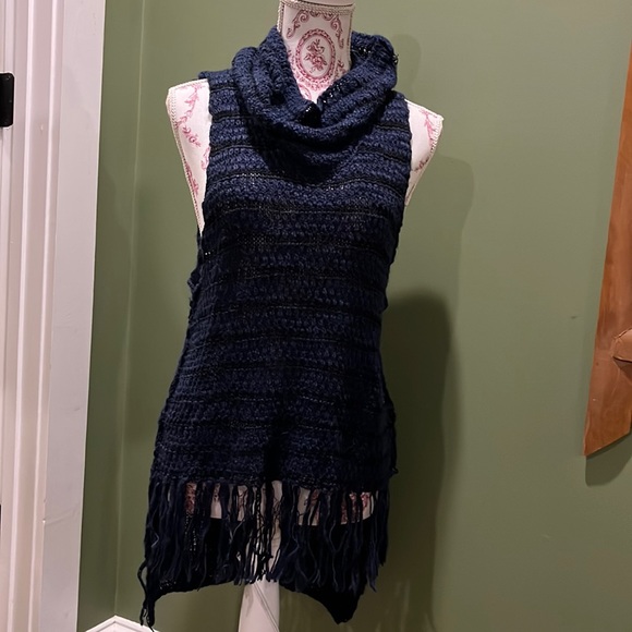 SALE! Bought at Buckle - Navy Blue Cowl Neck Fringe Sweater by Gimmicks - Small - Picture 1 of 15